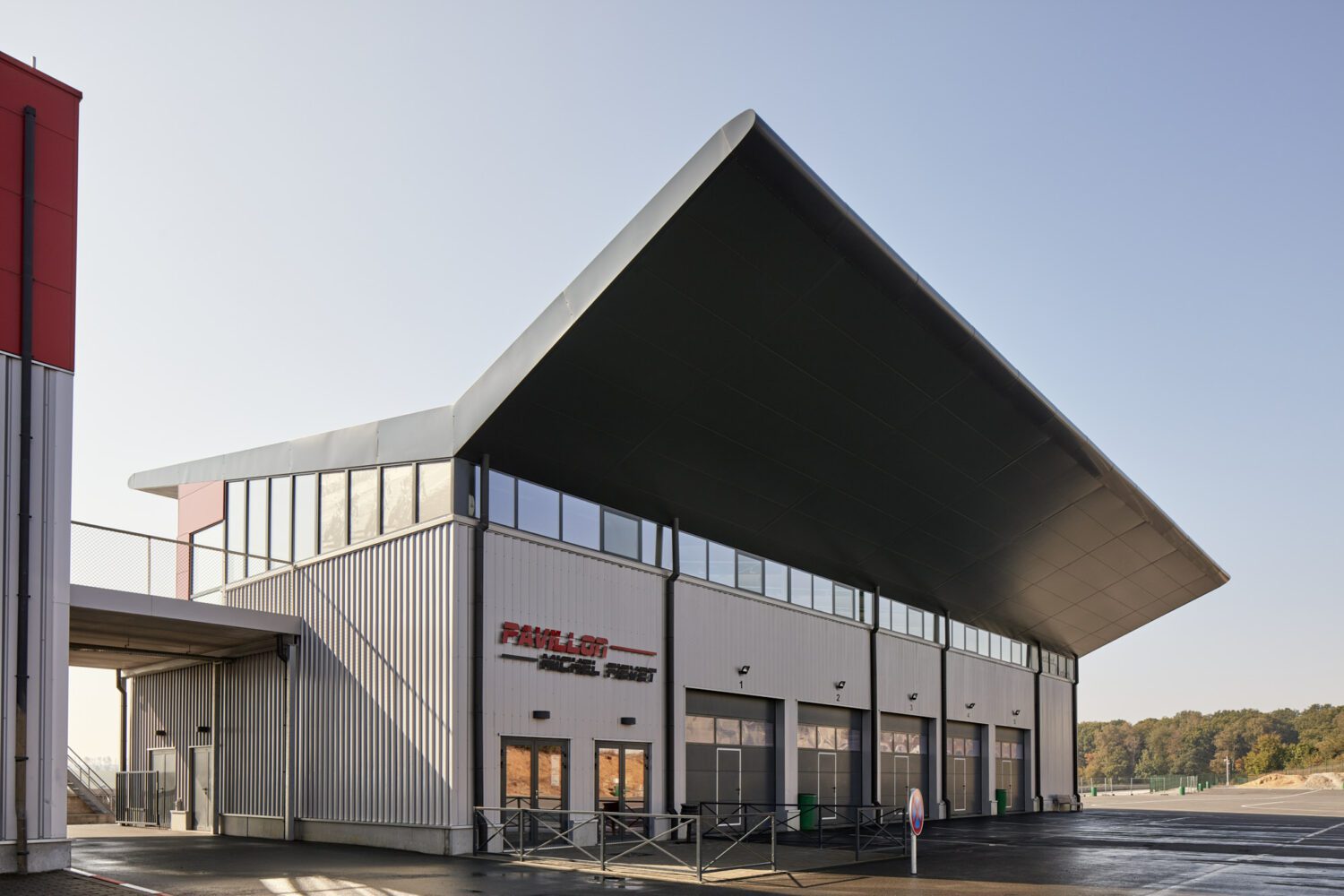 Alfaframes Ramen en Deuren - Circuit Mettet